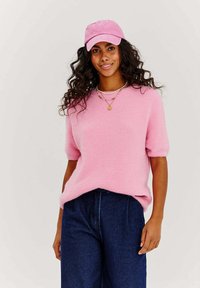 Пуловер с коротким рукавом