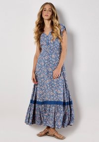 Летнее платье