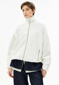 Флисовая куртка