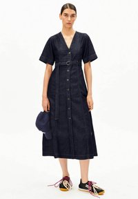 Джинсовое платье