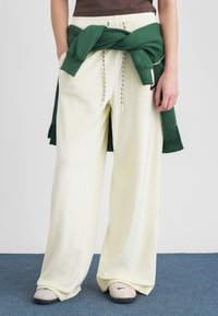 Спортивные штаны Спортивные штаны