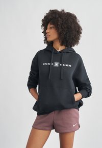 Пуловер с капюшоном Пуловер с капюшоном