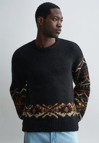 Пуловер Пуловер