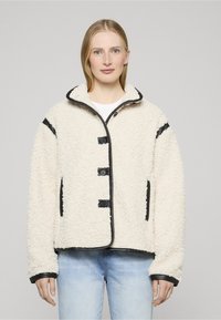 Флисовая куртка