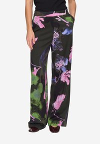 Прямые брюки