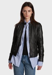 Кожаная куртка