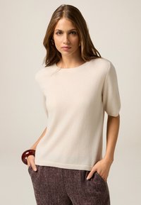 Футболка Футболка