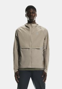 Спортивная куртка