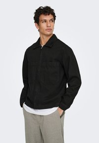 Джинсовая куртка