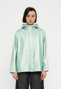 Куртка дождевик