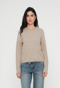 Пуловер Пуловер