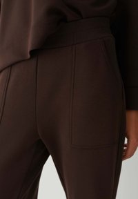 Спортивные штаны