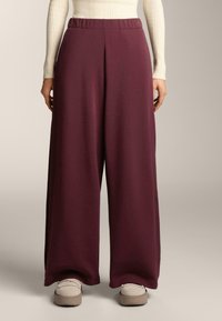 Спортивные штаны