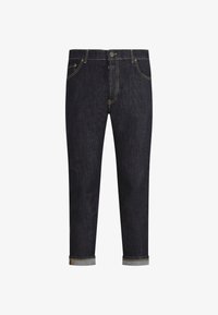 Узкие джинсы