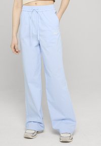 Широкие брюки Широкие брюки