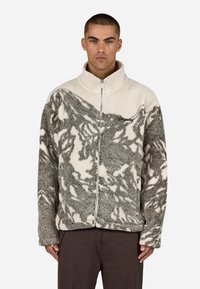 Флисовая куртка