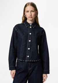 Джинсовая блузка