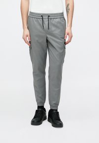 Спортивные штаны