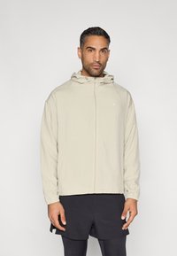 Куртка-дождевик