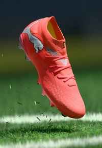 Футбольные бутсы