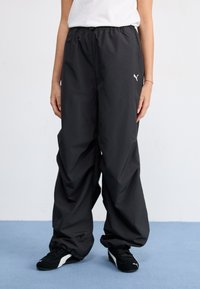 Спортивные штаны