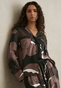 Блузка-рубашка