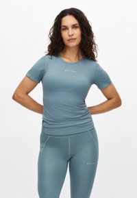 Спортивная майка