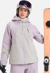 Спортивная куртка Спортивная куртка