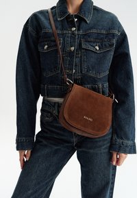 Сумка через плечо