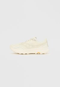 Беговые кроссовки