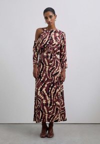 Длинное платье