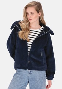 Флисовая куртка