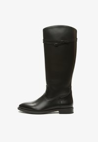 Ковбойские сапоги