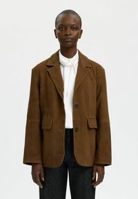 Кожаное пальто