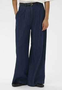 Широкие брюки