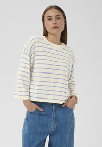 Пуловер с рукавом три четверти