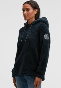 Флисовая куртка