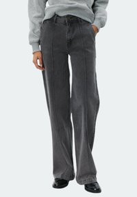 Широкие брюки