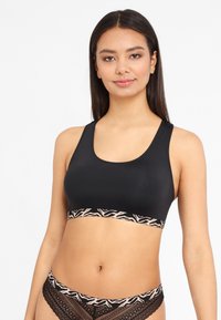 Бюстгальтер