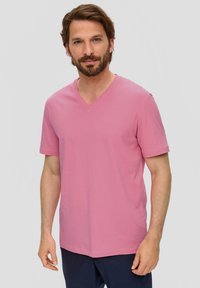 Футболка Футболка