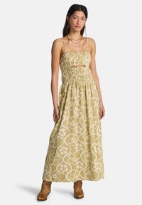 Платье макси