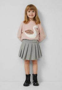 Пуловер Пуловер