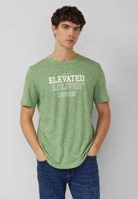 Футболка Футболка