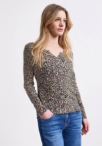 Лонгслив Лонгслив