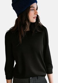 Майка с рукавом три четверти