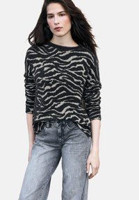 Лонгслив Лонгслив