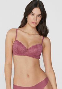 Бюстгальтер