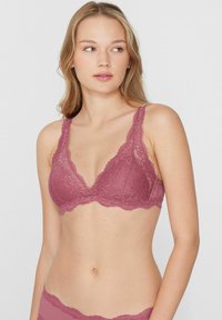 Бюстгальтер