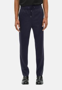 Спортивные штаны