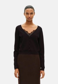 Пуловер Пуловер